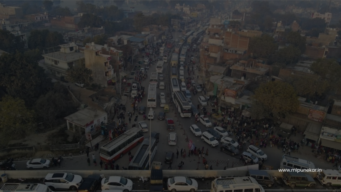 300-KM-Long Traffic Jam Brings Prayagraj to a Standstill During Maha Kumbh